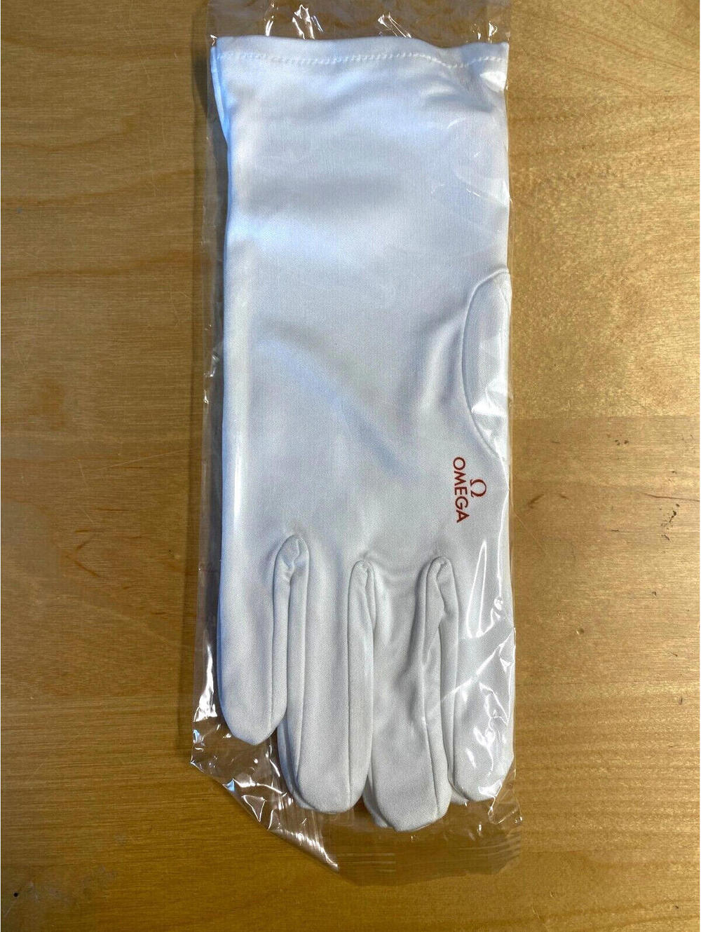 New Omega Boutique Dealer Display Gloves Pair Size LARGE Brand new Unnopened